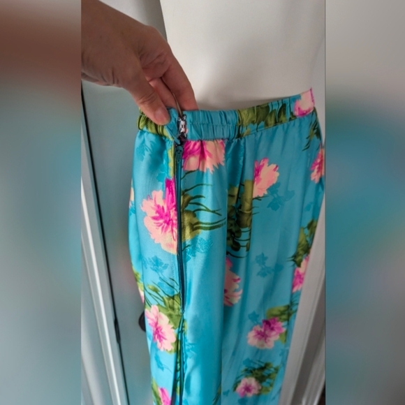 Floral Blue Kimono Robe - Picture 2 of 7